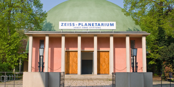 gruss-flachdach-zeiss-planetarium-6