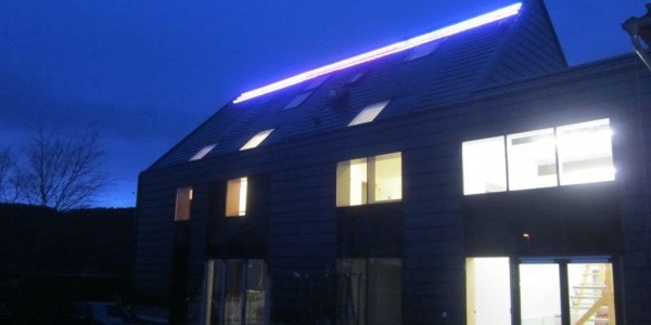 Nachtaufnahme mit neuer Dachziegelbeleuchtung 2015